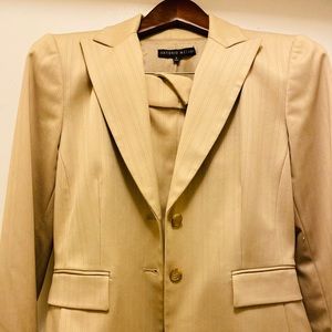 Antonio Melani blazer and pants bussiness suit